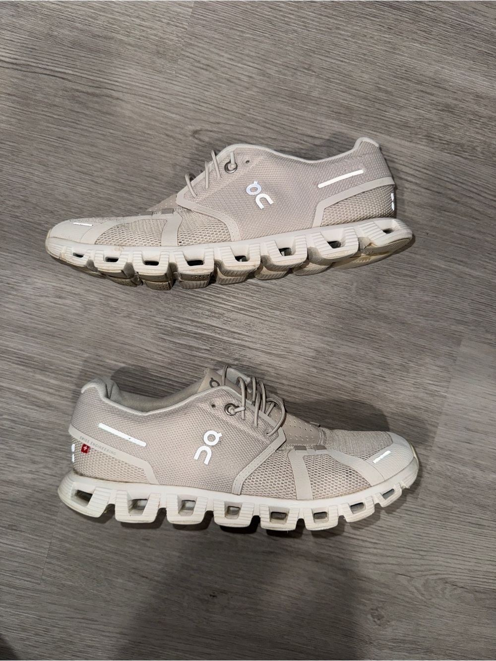 On Cloud 6 Pearl/White Size 9W - Picture 5 of 7